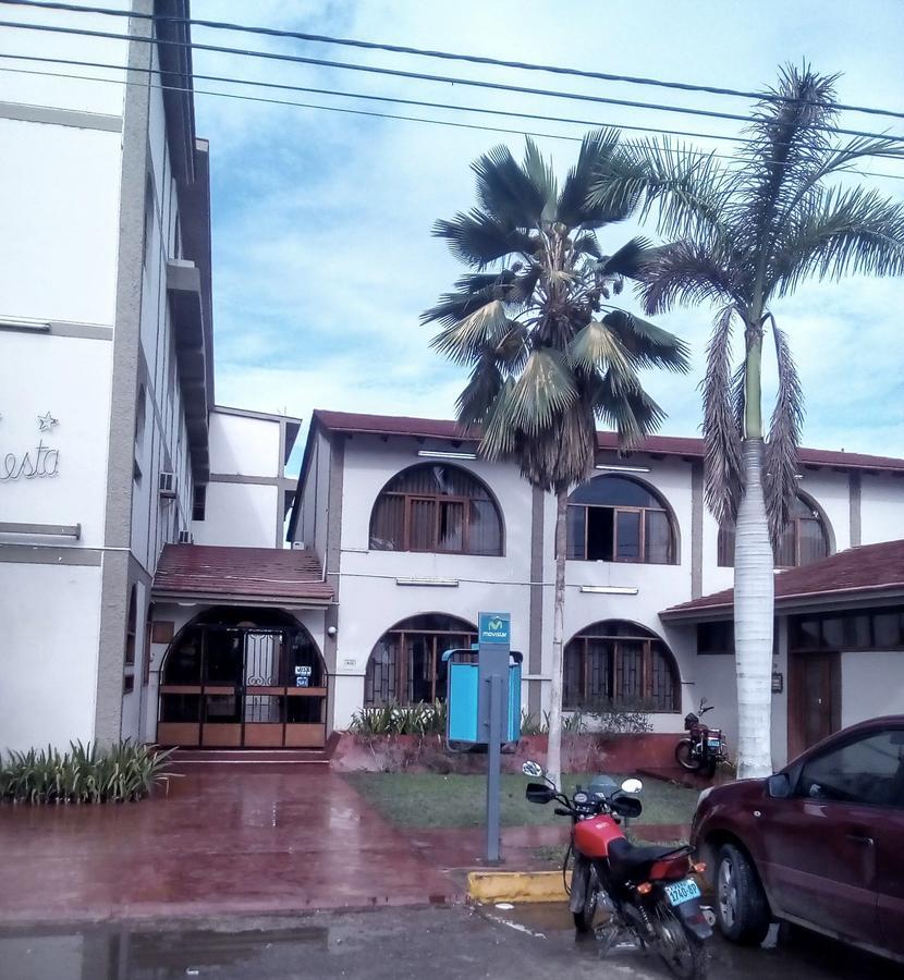 Hotel La Siesta Sullana Ngoại thất bức ảnh